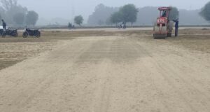 अराजकतत्वों द्वारा ट्रैक्टर से जोत दिया गया लेदर क्रिकेट टूर्नामेंट की पिच, आक्रोशित लोगों…?