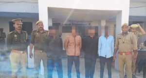 प्रतापगढ़ पुलिस आज अलग अलग थाना क्षेत्र से इन बड़े अपराधी नशेबाज गैंगस्टर को भेजा जेल जाने कहां से कौन गया जेल