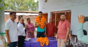 अबुल कलाम इंटर कॉलेज में शाहनवाज खान का हुआ सम्मान… पढ़ें पूरी खबर