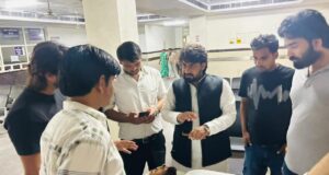 प्रतापगढ़l में दबंगों की बर्बरता: युवक को बेरहमी से पीटा, गंभीर हालत में किया गया रेफर, वीडियो वायरल, समाजवादी पार्टी ने की न्याय की मांग