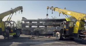 कोहरे ने ली 13 जिंदगियां: मथुरा में यमुना एक्सप्रेस-वे पर भीषण हादसा, बसें-कारें टकराईं, आग में जले लोग