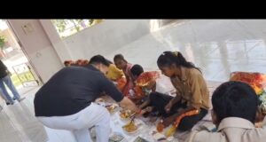 थाना परिसर में गूंजा आस्था और सम्मान का संदेश, थानाध्यक्ष मनोज कुमार तोमर ने किया कन्या पूजन